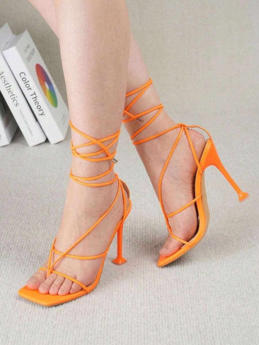 Womens 4.2 Inch Strappy Square - Sandal Strappy Heeled recensione e prezzo