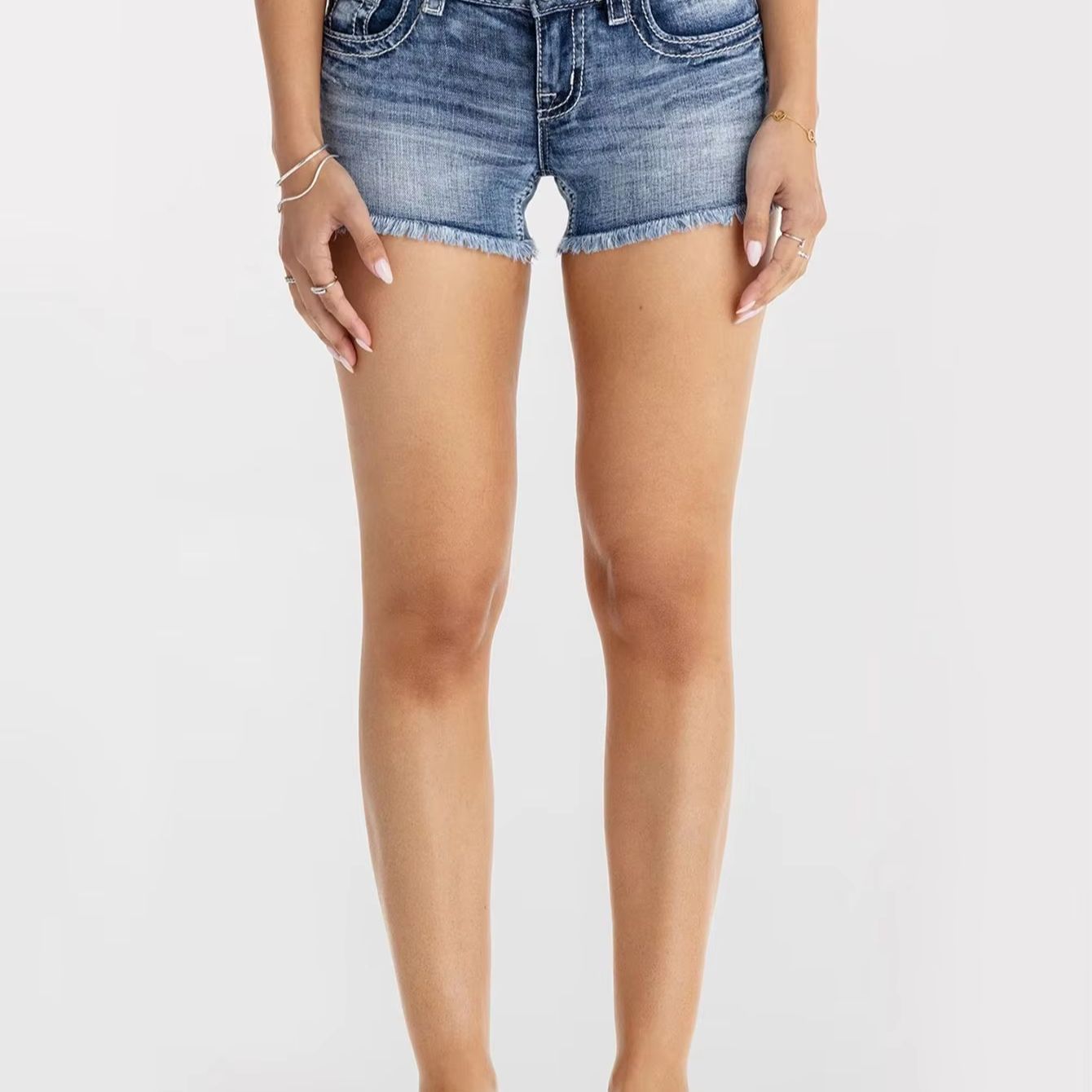 Women Clothes Butterfly Rhines - Shorts Denim Frayed recensione e prezzo